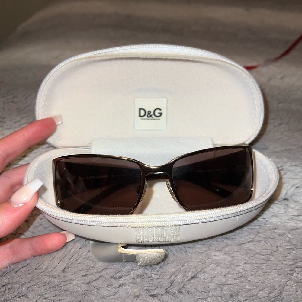 D&G SUNGLASSES